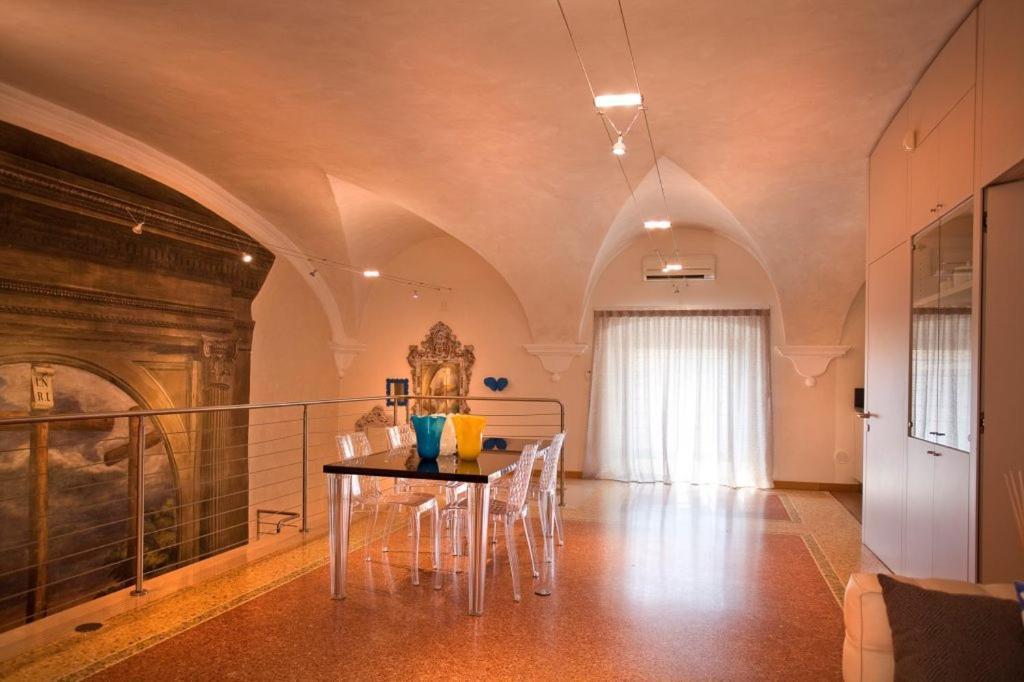 Anfite Luxury Apartment Volto San Luca เวโรนา ภายนอก รูปภาพ