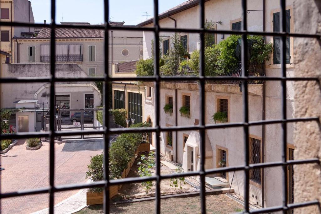 Anfite Luxury Apartment Volto San Luca เวโรนา ภายนอก รูปภาพ